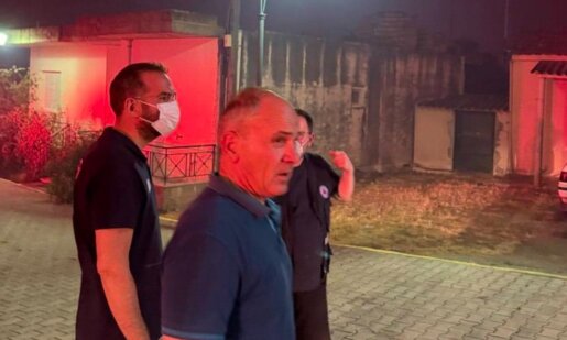 «Απαιτείται επαγρύπνηση και προσοχή απ' όλους», αναφέρει σε post ο Νεκτάριος Φαρμάκης για τις φωτιές στη Δυτική Ελλάδα.