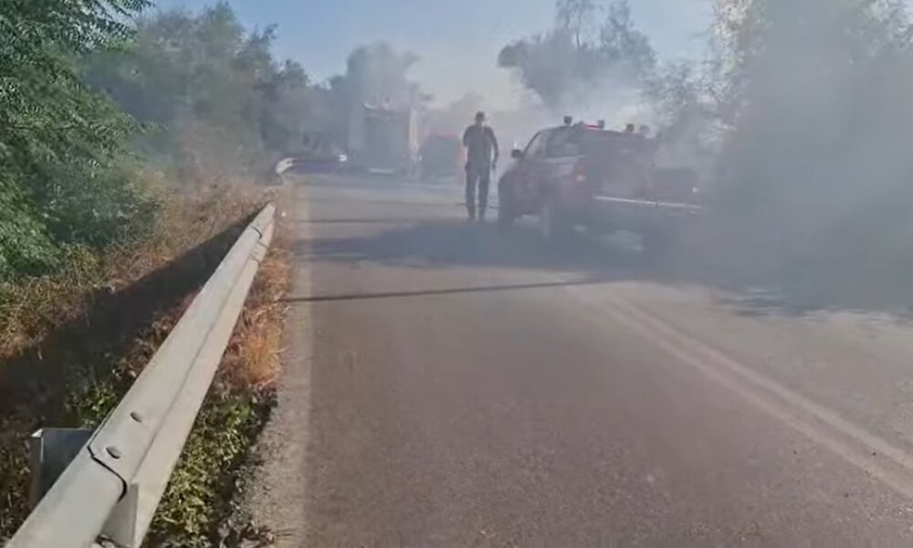 Στο Καινούργιο Αγρινίου η φωτιά που ξέσπασε το απόγευμα της 4ης Αυγούστου κινητοποίησε την Π.Υ., έκλεισε ο δρόμος προς Παναιτώλιο.