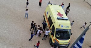 Ο Διασώστης του Ε.Κ.Α.Β. από το Αγρίνιο Βασίλης Καραμάνης εξέφρασε τη λύπη του για τη μη ουσιαστική αναγνώριση της δουλειάς που κάνουν.