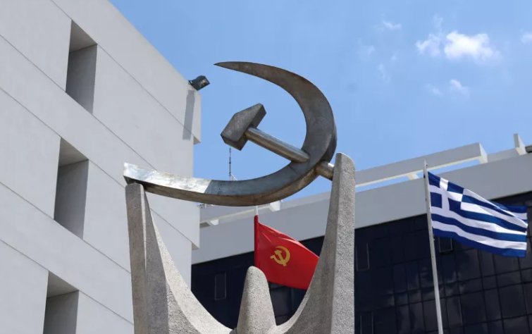 Ο Νίκος Καραθανασόπουλος τόνισε πως «η Κυβέρνηση και το Υπουργείο Υγείας έχουν τεράστια ευθύνη» για την εκκένωση Μονάδων Υγείας.