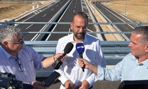 Ο Νεκτάριος Φαρμάκης στα εγκαίνια για την Πατρών - Πύργου αναφέρθηκε στις άδικες ανθρωποθυσίες αλλά και τις νέες προοπτικές.