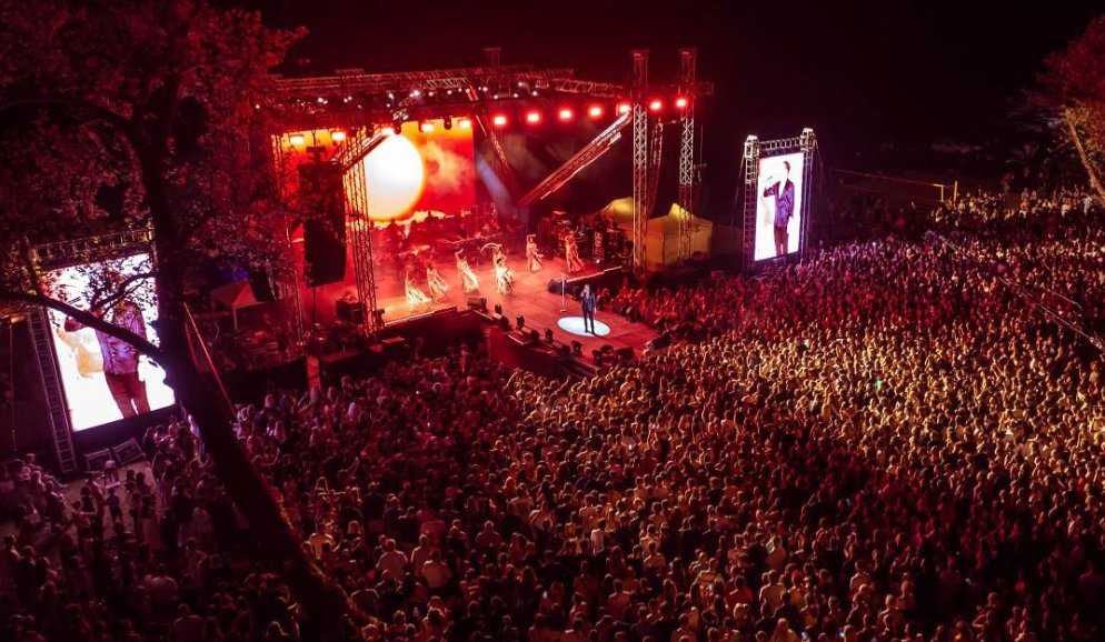 Ο Γιώργος Λάμπρης και η ομάδα του Lake Party θέλησαν να ευχαριστήσουν άπαντες για τη συμμετοχή τους για 14η φορά στη Λίμνη Τριχωνίδα.