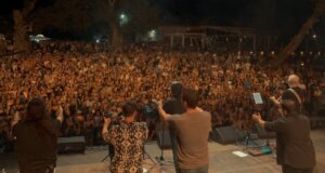 Το «Lake Party Trichonida 2025» έγραψε ήδη ιστορία από την πρώτη μέρα με Γιάννη Κότσιρα και Νίκο Πορτοκάλογλου.