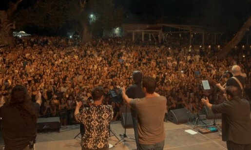 Το «Lake Party Trichonida 2025» έγραψε ήδη ιστορία από την πρώτη μέρα με Γιάννη Κότσιρα και Νίκο Πορτοκάλογλου.