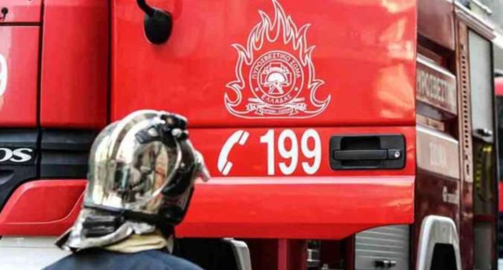 Φωτιά ξέσπασε νωρίς το μεσημέρι της 8ης Αυγούστου στην Κερατέα - Πριν από λίγο εντοπίστηκε νεκρός ένας ηλικιωμένος.