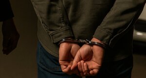 Στο Αγρίνιο -σύμφωνα με την ΕΛ.ΑΣ.- ένας άνδρας οδηγούσε την 7η Αυγούστου υπό την επήρεια μέθης και προκάλεσε τροχαίο υλικών ζημιών.