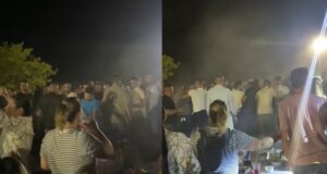 Στα Σιταράλωνα Θέρμου κι ενώ το πανηγύρι ήταν σε εξέλιξη σημειώθηκε συμπλοκή, διακόπηκε η εμφάνιση της Γωγώς Τσαμπά.