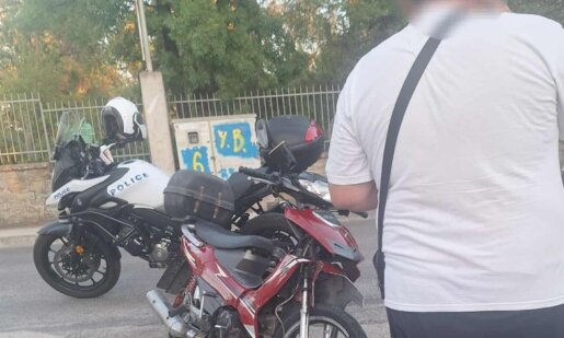 Το Σωματείο Ιδιωτικών Υπάλληλων Αγρινίου «Η Ένωση» εξέδωσε ανακοίνωση για το εργατικό ατύχημα στην Οδό Ξενοπούλου, με τον ντελιβερά.
