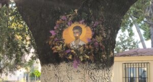 Ο Άγιος Ιωάννης ο Βραχωρίτης τιμάται στις 23/09 ενώ την παραμονή κόσμος συμμετείχε στην Ακολουθία του Εσπερινού στον Άγιο Δημήτριο.