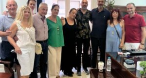 Στα γραφεία του ΔΗ.ΠΕ.ΘΕ. Αγρινίου πραγματοποιήθηκε σήμερα συνάντηση με εκπροσώπους από τις ερασιτεχνικές θεατρικές ομάδες του Δήμου.