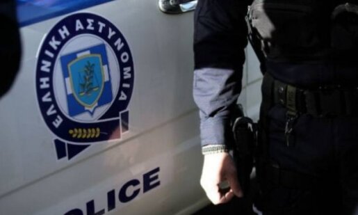 Στο Αγρίνιο την 29η Σεπτεμβρίου μια πυροσβεστική φιάλη... εκτοξεύτηκε από οικόπεδο στην Εθνική Οδό Αντιρρίου - Ιωαννίνων.