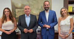 Ο Περιφερειάρχης Νεκτάριος Φαρμάκης είχε σημαντικές συναντήσεις για τα απαιτούμενα έργα στις πυρόπληκτες περιοχές της Δυτικής Ελλάδας.