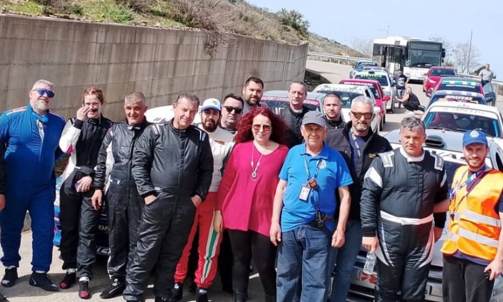 Οι ΦΙΛ.Μ.Α. Αγρινίου γνωστοποιεί πως η Λέσχη Αυτοκινήτου διεξάγει στις 15 Σεπτεμβρίου το 2ο Σεμινάριο Κριτών.