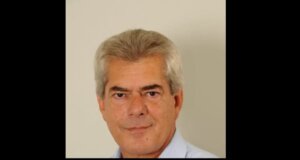 Ο Λάμπρος Κοτρολός έφυγε από τη ζωή σε ηλικία 68 ετών, το Αγρίνιο αλλά και η ευρύτερη περιοχή πενθεί για την απώλειά του.