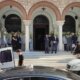 Ο Λάμπρος Κοτρολός έφυγε από τη ζωή προ ημερών και η Μητρόπολη Αγρινίου ήταν ασφυκτικά γεμάτη για το τελευταίο «αντίο» στον 68χρονο.