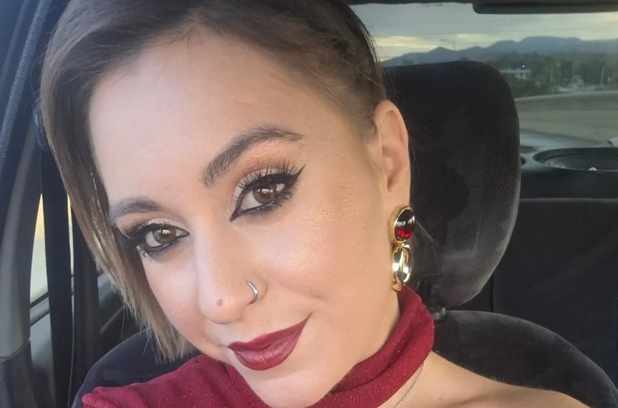 Η 25χρονη Μαργαρίτα Χαλκιά έχασε τη ζωή της σε τροχαίο στο Κιάτο Κορινθίας και η Στράνωμα Ναυπακτίας πενθεί για την απώλειά της.