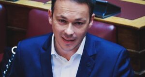 Ο Μίλτος Ζαμπάρας δήλωσε στη Βουλή πως η Ορεινή Ναυπακτία «πνίγεται» με την άναρχη και ανεξέλεγκτη αδειοδότηση Α.Π.Ε.
