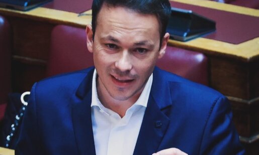 Ο Μίλτος Ζαμπάρας δήλωσε στη Βουλή πως η Ορεινή Ναυπακτία «πνίγεται» με την άναρχη και ανεξέλεγκτη αδειοδότηση Α.Π.Ε.