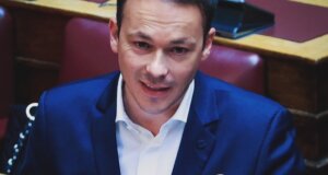 Ο Μίλτος Ζαμπάρας σε τοποθέτηση σχετικά με τα 100 χαμένα εκατομμύρια είπε πως «το Ταμείο Ανάκαμψης γίνεται... ταμείο απωλειών».