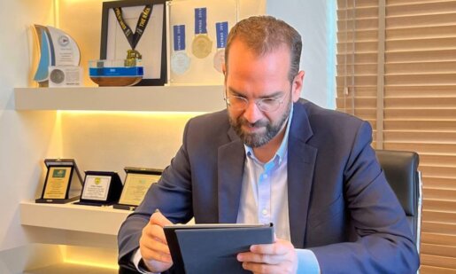 Ο Αγρινιώτης Νεκτάριος Φαρμάκης έπειτα από 6 χρόνια στην Περιφέρεια ζητά -μέσω άρθρου του- να σηκώσουμε το «χαλί του θορύβου»!