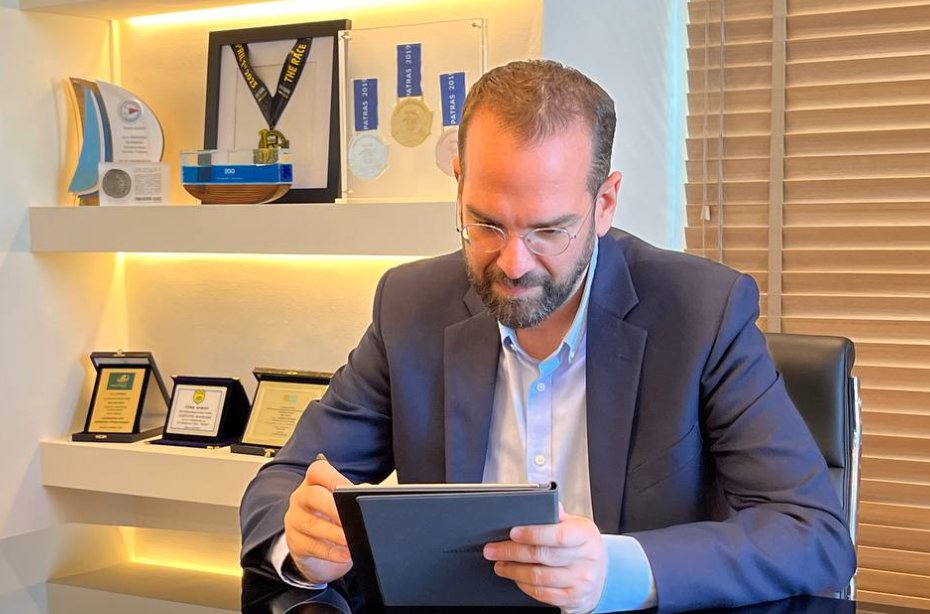 Ο Αγρινιώτης Νεκτάριος Φαρμάκης έπειτα από 6 χρόνια στην Περιφέρεια ζητά -μέσω άρθρου του- να σηκώσουμε το «χαλί του θορύβου»!