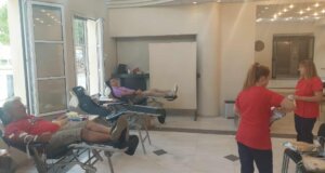Εθελοντική Αιμοδοσία από νωρίς το πρωί στο Παπαστράτειο Μέγαρο Αγρινίου με τους συμπολίτες να στέλνουν μήνυμα ζωής και αλληλεγγύης.