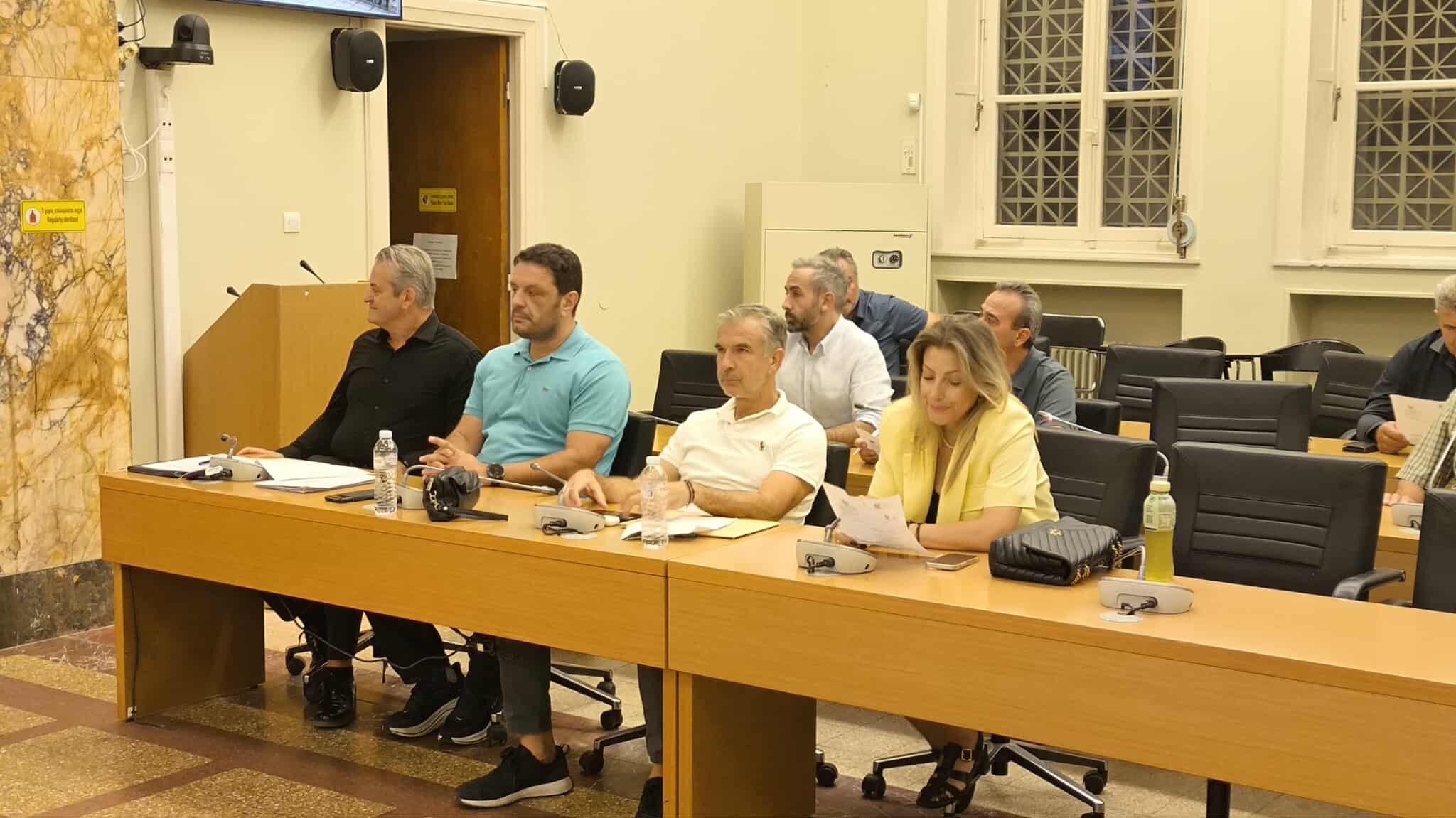 Ο Κώστας Πιστιόλας ως Επικεφαλής της Παράταξης «Αγρίνιο, Πάμε Ψηλά» αναρωτιέται μέσω ανακοίνωσης «Τί φοβάται η Δημοτική Αρχή Αγρινίου;»