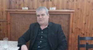 Ο Βασίλειος Τσόμπος έφυγε από τη ζωή σε ηλικία 63 ετών, ήταν Δημοτικός Υπάλληλος και οι άνθρωποι του Δήμου Αγρινίου πενθούν.
