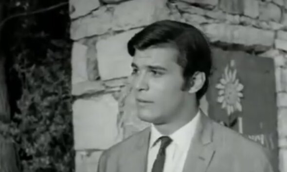 Ο Άλκης Γιαννακάς, ο Παναιτωλιώτης ζεν πρεμιέ του παλιού Ελληνικού Κινηματογράφου έφυγε από τη ζωή τα ξημερώματα της 12ης Οκτωβρίου σε ηλικία 80 ετών.
