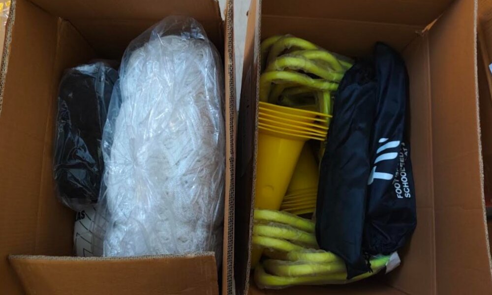 Ο Δήμος Αμφιλοχίας γνωστοποίησε για την ανανέωση του αθλητικού υλικού και εξοπλισμού για τα Γήπεδα Ποδοσφαίρων, Μπάσκετ και Βόλεϊ.