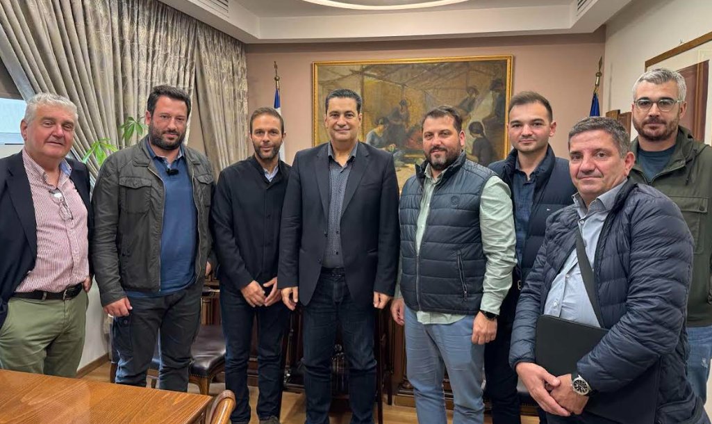 Ο Γιώργος Παπαναστασίου είχε συνάντηση στο Δημαρχείο Αγρινίου με το Περιφερειακό Τμήμα Τ.Ε.Ε. Αιτωλοακαρνανίας - Τα θέματα που συζήτησαν και οι αποφάσεις που έλαβαν.