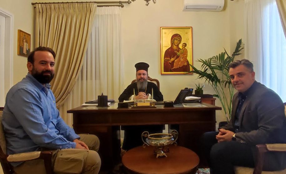 Παραδόθηκαν οι μελέτες και η οικοδομική άδεια για το «Φαφουτείο Οικοτροφείο» της Ιεράς Μητρόπολης Αιτωλίας και Ακαρνανίας στο Αγρίνιο, έργο πνευματικής προσφοράς.