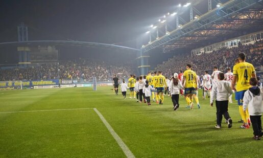 Για την 7η Αγωνιστική της SL1 το Σάββατο (18/10) το Παναιτωλικός - Ο.Φ.Η., οι τιμές στις Θύρες 1 και 2 είναι στα 16 ευρώ και στο Πέταλο στα 10 ευρώ.