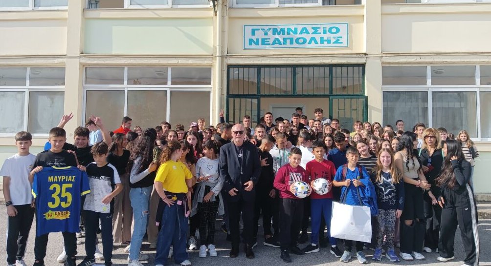 Ο Παναιτωλικός δεν περιορίζεται μόνο στους αγώνες της SL1 και του Κυπέλλου κι αυτό γιατί Αντιπροσωπεία των Ποδοσφαιριστών βρέθηκε την 21η Οκτωβρίου στο Γυμνάσιο Νεάπολης.