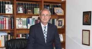 Ο Δήμαρχος Σπύρος Κωνσταντάρας με ανακοίνωση που εξέδωσε ζητά από όλους τη συμμετοχή τους στην κινητοποίηση της Δευτέρας (03/11) για το μη κλείσιμο των ΕΛ.Τ.Α. Θέρμου.