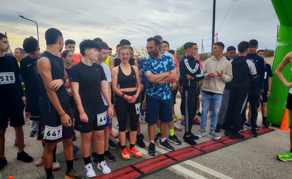 Στο Αγρίνιο την 19η Οκτωβρίου πραγματοποιήθηκε ο 12ος Αγώνας Δρόμου «Άγιος Αρτέμιος» και οι συμμετοχές ήταν εκατοντάδες - Δήλωση του Δημοσθένη Ταμπακέλη.