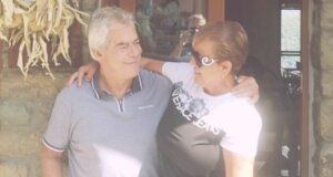 Ο Λάμπρος Κοτρολός έφυγε σε ηλικία 68 ετών και η ανάρτηση που έκανε η Έλενα Μάντζιου «ραγίζει» καρδιές για τον πρώτο Οκτώβριο χωρίς εκείνον.