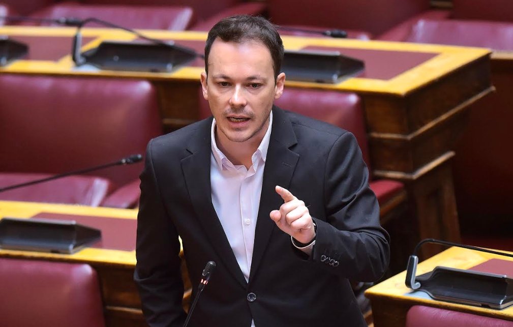 Ο Μίλτος Ζαμπάρας, Βουλευτής Αιτωλοακαρνανίας του ΣΥ.ΡΙΖ.Α. - Προοδευτική Συμμαχία με ερώτηση στη Βουλή αναφέρθηκε στα ελλείμματα ασφαλούς λειτουργίας στο Αεροδρόμιο Ακτίου.