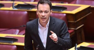 Ο Μίλτος Ζαμπάρας, Βουλευτής Αιτωλοακαρνανίας του ΣΥ.ΡΙΖ.Α. - Π.Σ. τόνισε στη Βουλή πως: «13 ώρες δουλειά - 0 ζωή, ο εργασιακός μεσαίωνας της Κυβέρνησης»