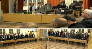 Το Δημοτικό Συμβούλιο Αγρινίου την Τετάρτη, 29 Οκτωβρίου 2025 ξεκίνησε στις 19:00 και πριν τη 10η Τακτική Συνεδρίαση τηρήθηκε εντός λεπτού σιγή στη μνήμη του Λάμπρου Κοτρολού.