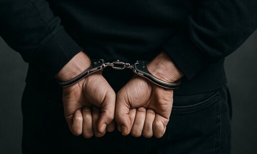 Η ΕΛ.ΑΣ. εξέδωσε ανακοίνωση για μια σειρά από γεγονότα που σημειώθηκαν στο Αγρίνιο με έναν «επαγγελματία» διαρρήκτη που στο τέλος δε γλίτωσε τη σύλληψη.