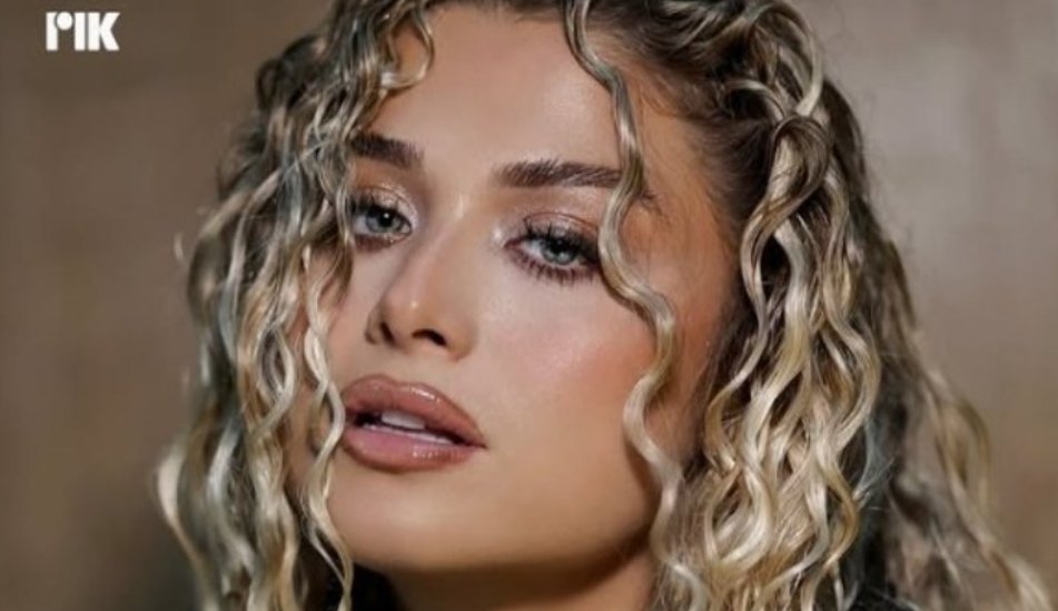 Η Κύπρος ετοιμάζεται για τη Eurovision του 2026 κι ενώ όλοι περίμεναν τη Josephine τελικά έγινε η ανατροπή με την Antigoni Buxton τον Μάιο στη Βιέννη της Αυστρίας!