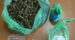 Η ΕΛ.ΑΣ. εξέδωσε ανακοίνωση για τη σύλληψη άνδρα το πρωί της 11ης Νοεμβρίου για διακίνηση ναρκωτικών, κατασχέθηκαν περίπου 280 γραμμάρια κάνναβης και 30 γραμμάρια κοκαΐνης.