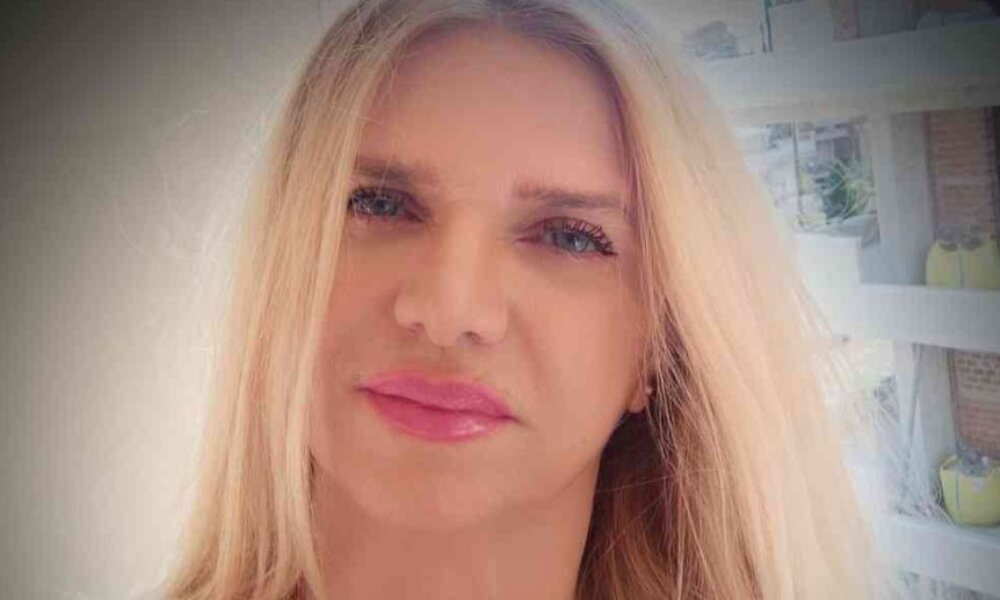 Η Εύη Βέρρη αισθάνεται ικανοποιημένη από το γεγονός πως ο 18χρονος Μάριος θα μεταβεί στο Τορίνο εκεί όπου θα δώσει τη «μάχη» για να κερδίσει μια κανονική ζωή.