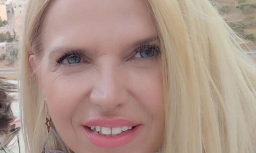 Η Αγρινιώτισσα Οδοντίατρος, Εύη Βέρρη, βρίσκεται κυριολεκτικά σε απόγνωση μιας και σε ανάρτησή της γνωστοποιεί πως το παιδί της ο Μάριος πρέπει να μεταβεί επειγόντως στο εξωτερικό για μεταμόσχευση.