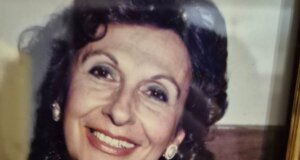 Η Χρυσάνθη Γεωργούση, χήρα Ιωάννη, άφησε την τελευταία της πνοή σε ηλικία 90 ετών με τους συγγενείς να αναφέρονται με συγκίνηση στην «αιώνια έφηβη που έφυγε για το μεγάλο ταξίδι».