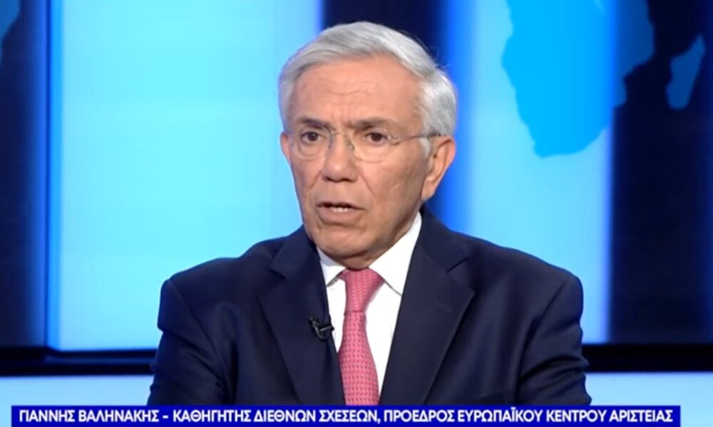 Ο Γιάννης Βαληνάκης, Καθηγητής Διεθνών Σχέσεων, Πρόεδρος του Ευρωπαϊκού Κέντρου Αριστείας του Ε.Κ.Π.Α. και πρώην Υφ. Εξωτερικών αποδέχθηκε την πρόσκληση από το «Λαϊκό Πανεπιστήμιο Αγρινίου»