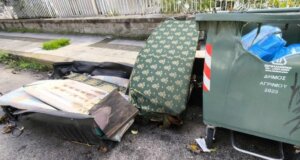 Ο Παναγιώτης Σίμος μίλησε στο AgrinioTimesTV για την περιοχή γύρω από το Παλαιό Νοσοκομείο Αγρινίου που έχει μετατραπεί σε σκουπιδότοπο, τη νύχτα κινδύνευσαν οχήματα.