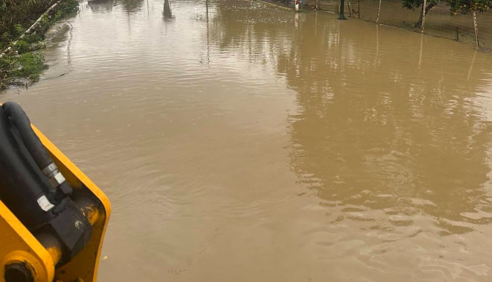 Ο Δήμος Αγρινίου εξέδωσε ανακοίνωση το πρωί της Δευτέρας, 10 Νοεμβρίου 2025 σχετικά με την αντιμετώπιση συνεπειών από τις έντονες βροχοπτώσεις.