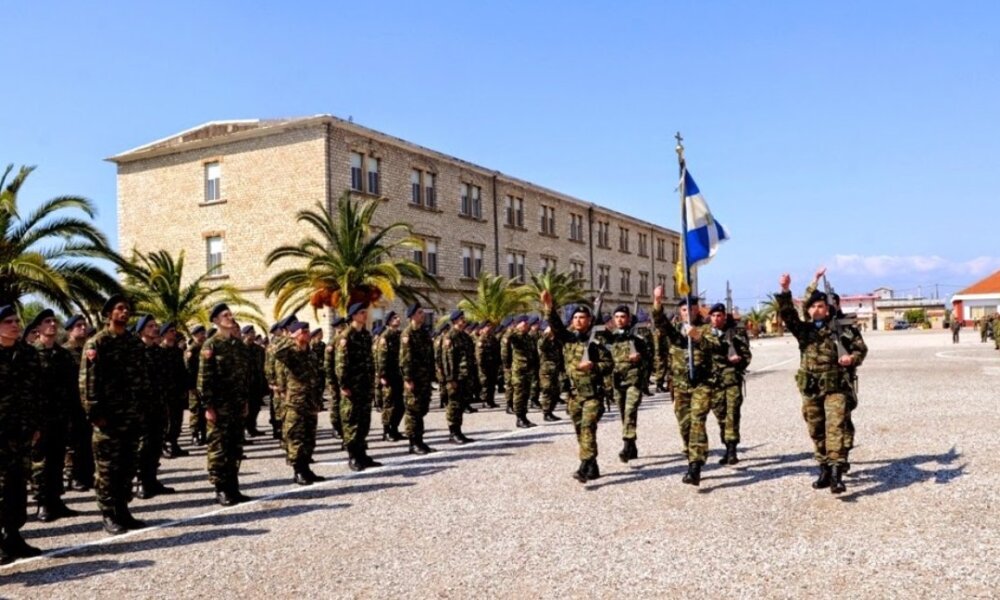 Κάτι αλλάζει στο Μεσολόγγι κι αυτό γιατί 950 περίπου νεοσύλλεκτοι αναμένεται να παρουσιαστούν στο Στρατόπεδο με την επόμενη σειρά οπλιτών ενώ η διάρκεια εκπαίδευσης αυξάνεται στους 3 μήνες.